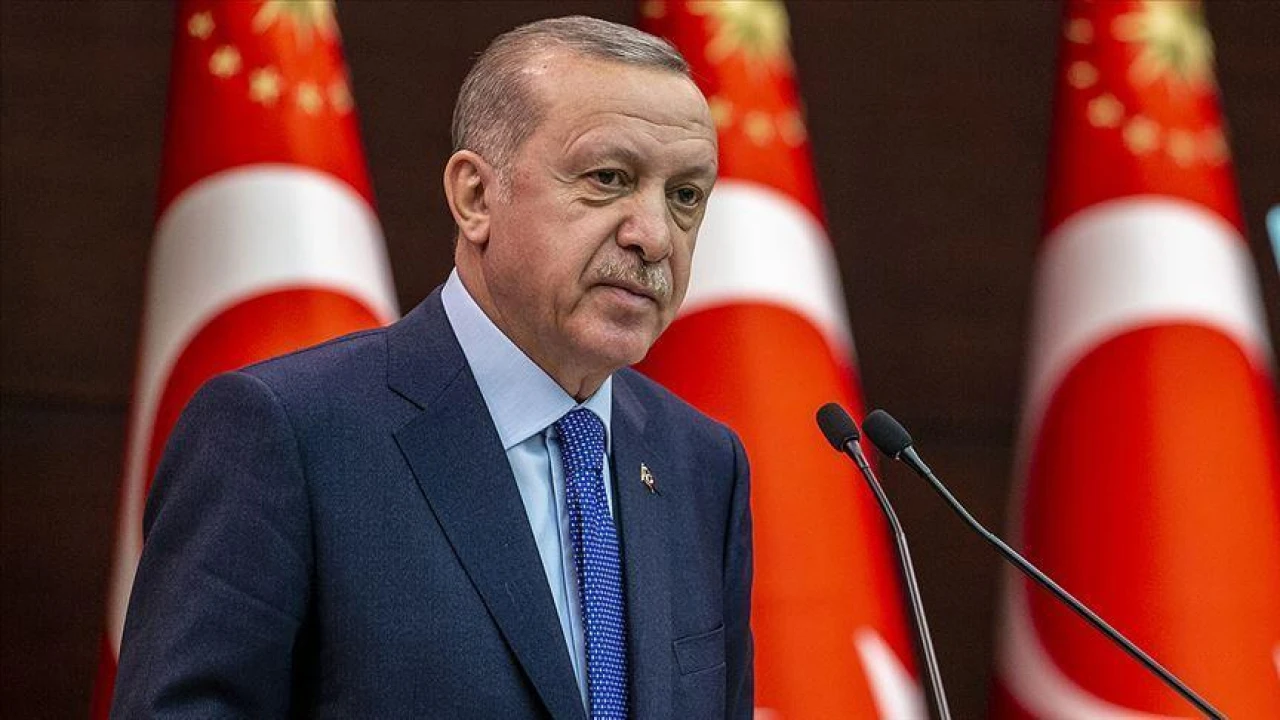 '2025'te daha sıkı kenetleneceğiz...' Erdoğan'dan yeni yıl mesajı: Ekonomide meyveleri topluyoruz