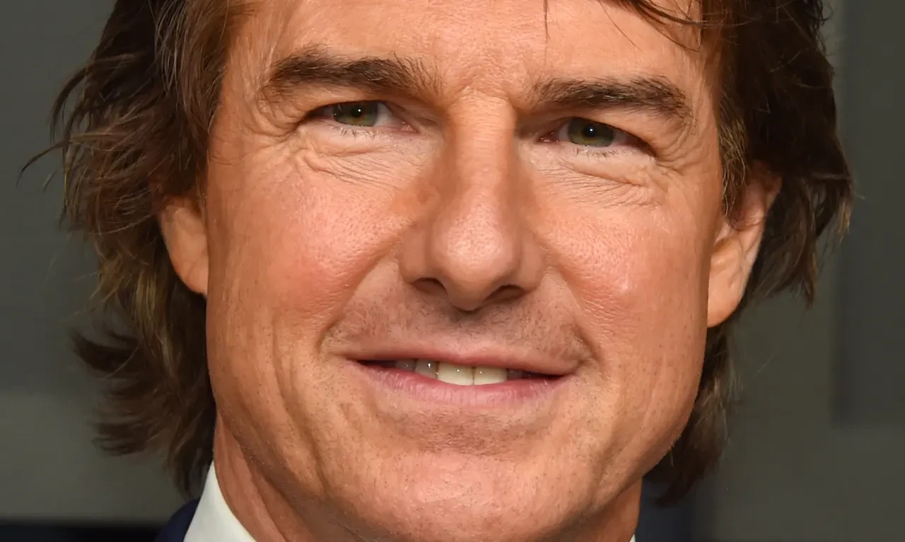 ABD Deniz Kuvvetleri, Tom Cruise'a "Olağanüstü Kamu Hizmeti Ödülü"nü takdim etti!