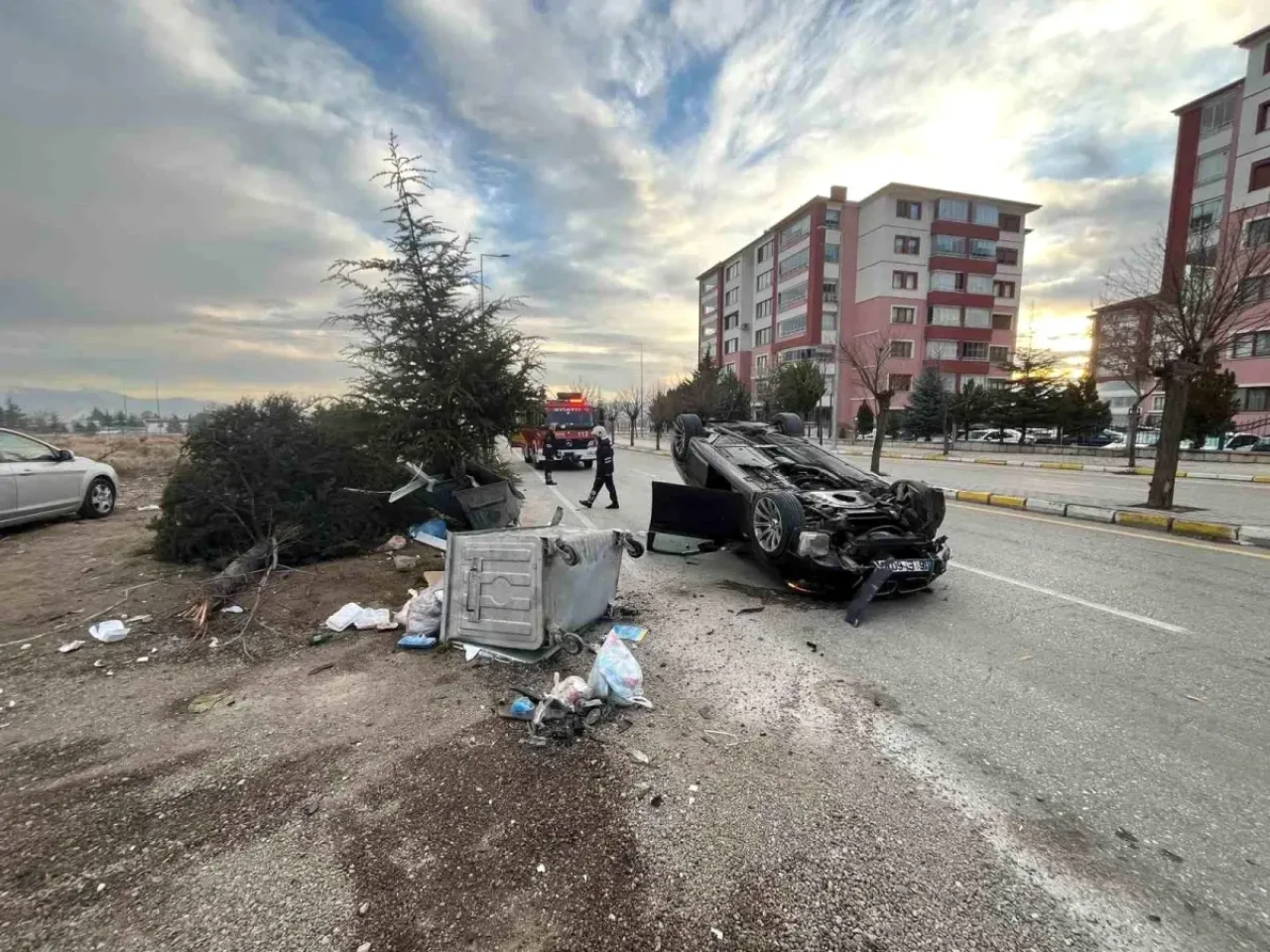 Isparta'da Lüks Otomobilin Trafik Kazası Paniğe Neden Oldu!