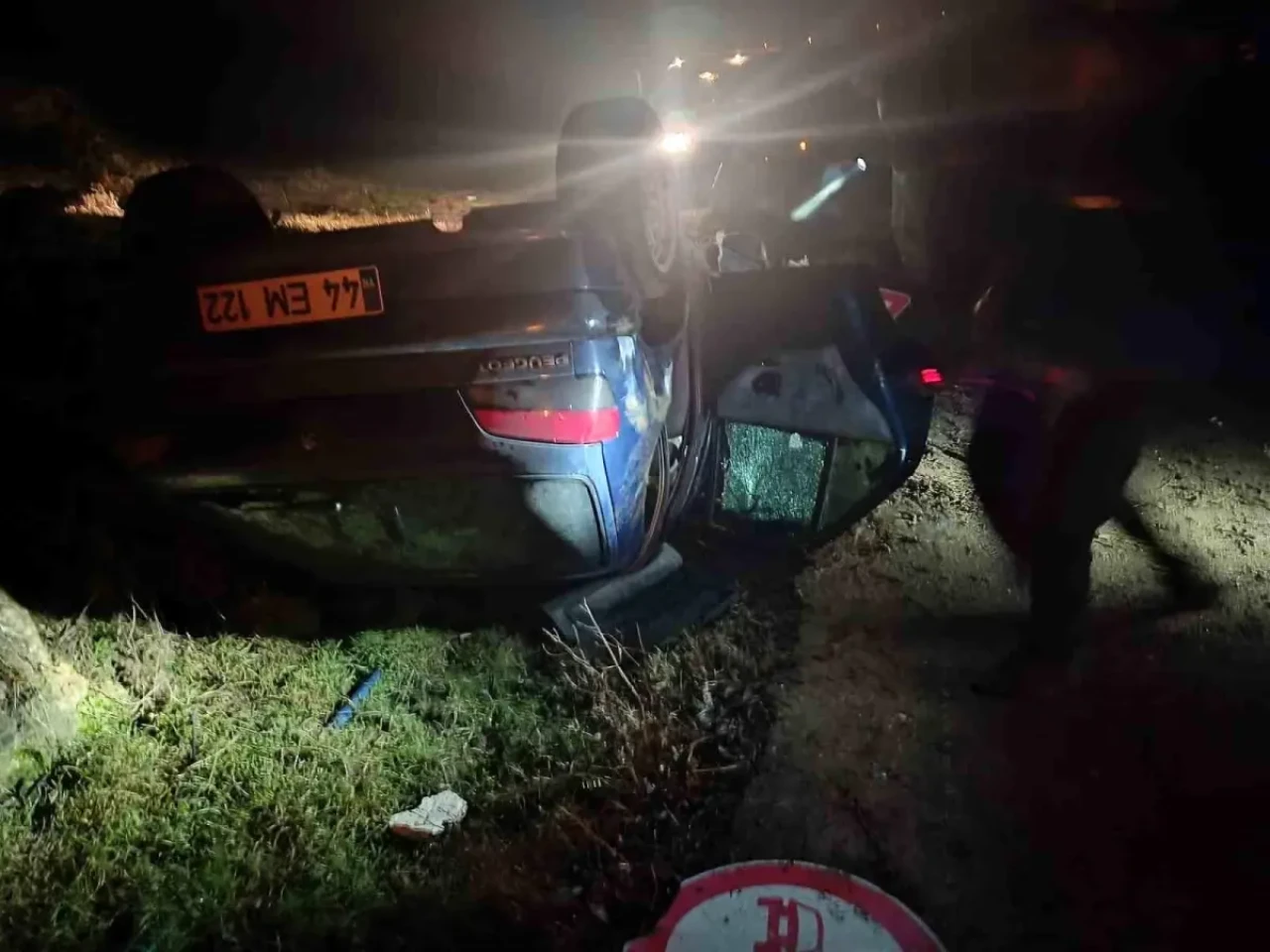 Mardin'de Meydana Gelen Trafik Kazasında otomobil ters takla attı!