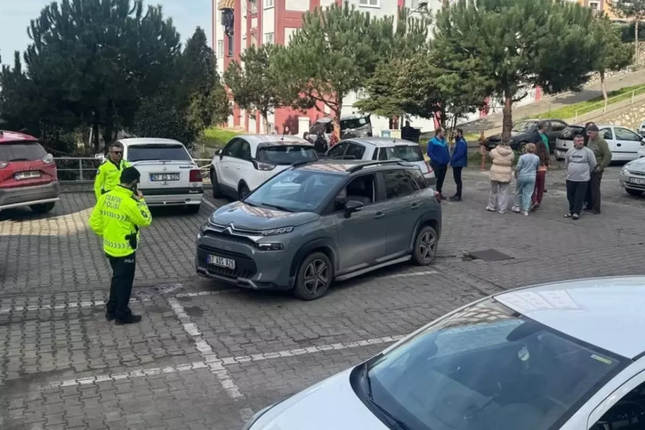 Zonguldak'ta akılalmaz kaza! Park etmek isterken kocası Sıtkı D.'yi ezdi!