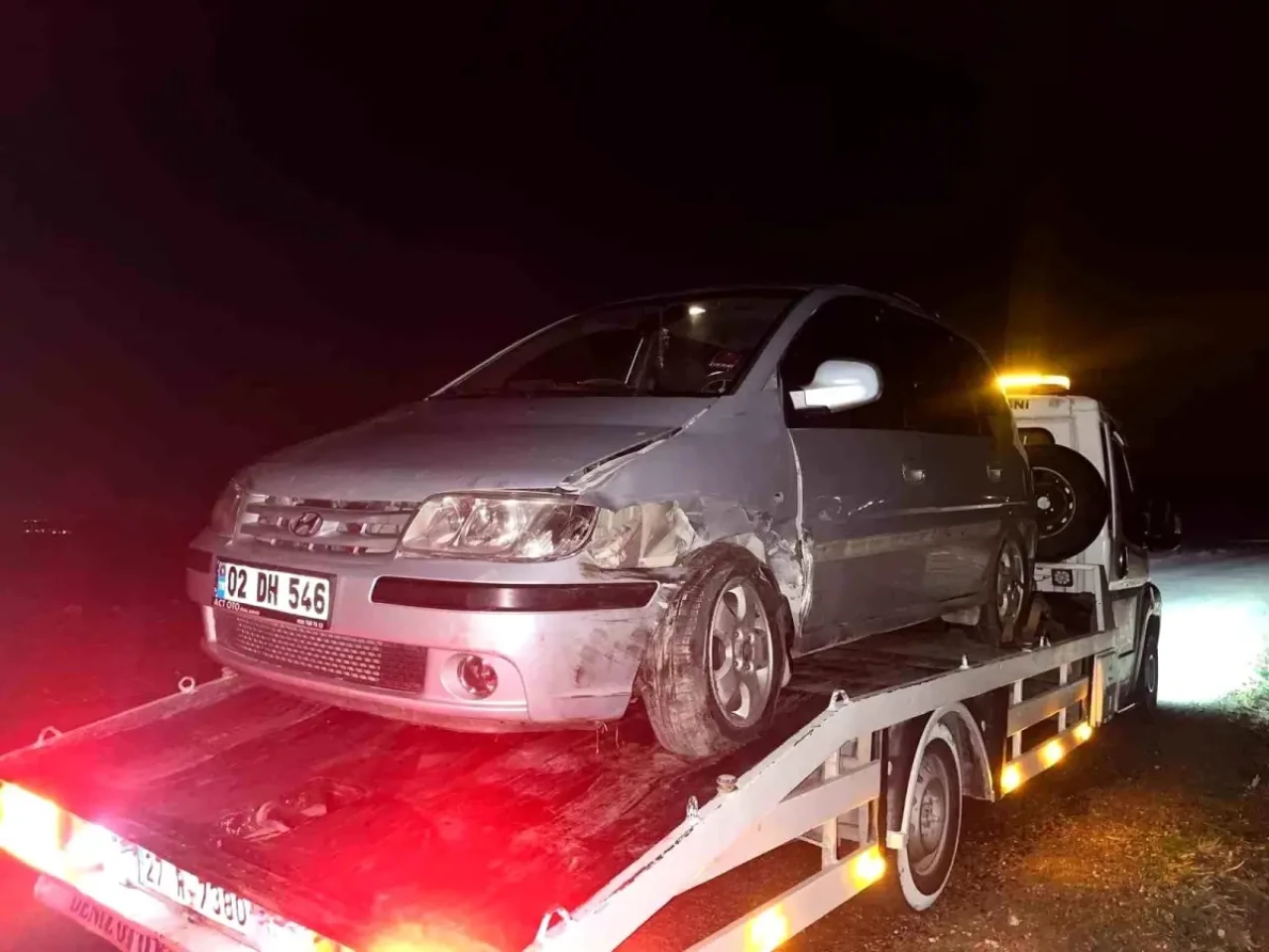 Besni ilçesinde meydana gelen trafik kazasında 3 kişi yaralandı!