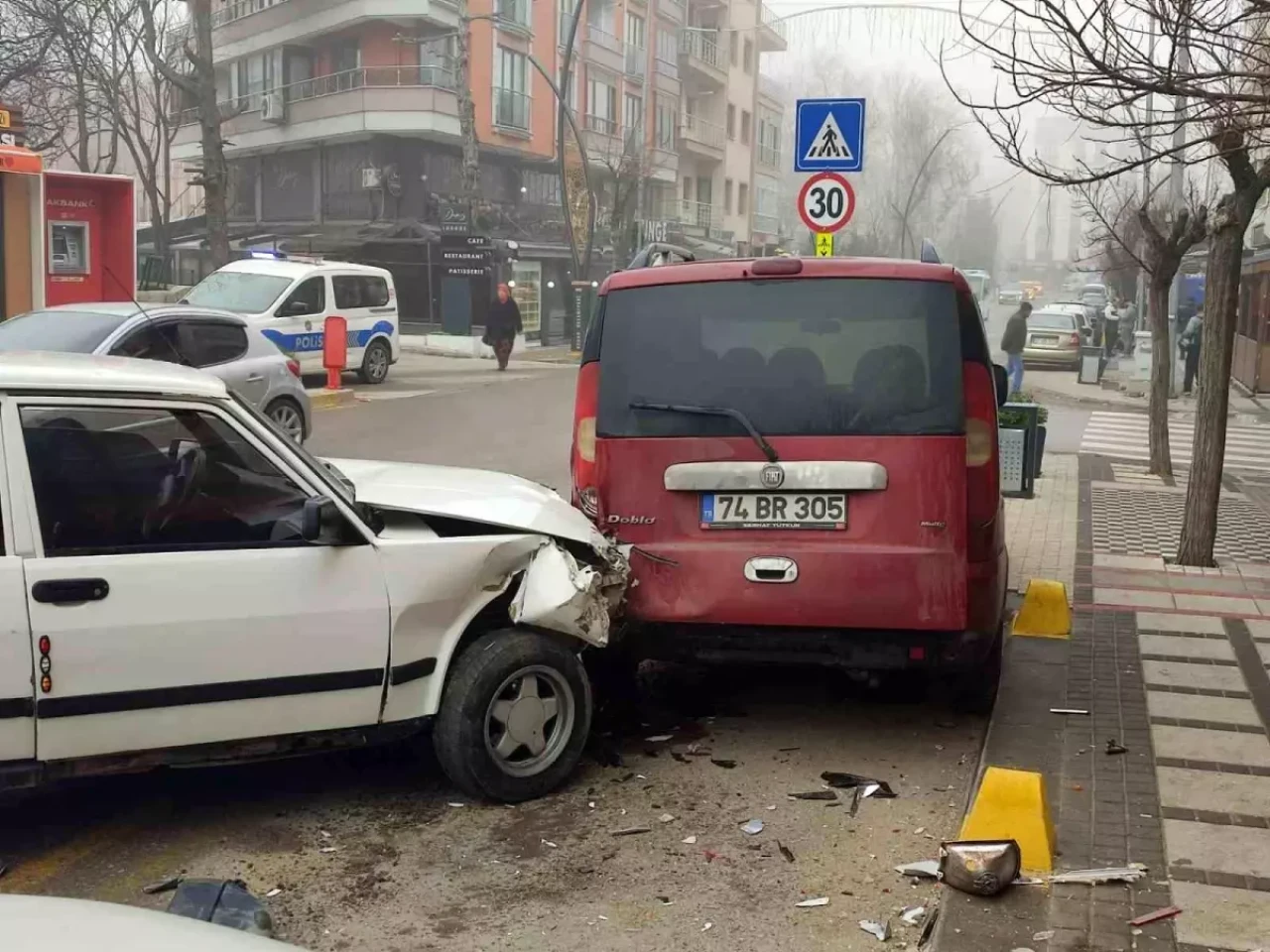 Keşan'da Meydana Gelen Trafik Kazasında 2 Kişi Yaralandı!