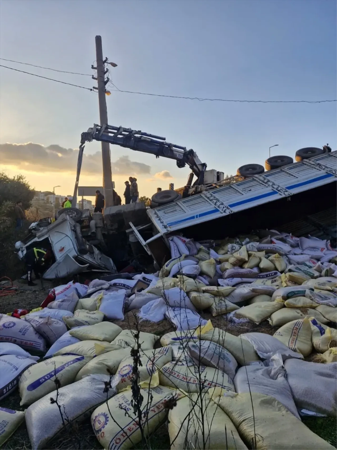 Kuşadası'nda meydana gelen trafik kazasında;1 Ölü, 3 Yaralı!