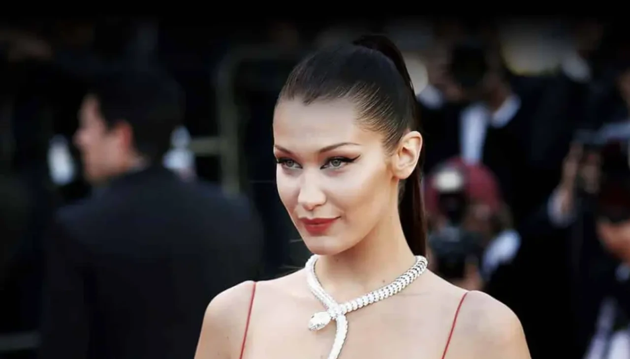 Bella Hadid, Türk mutfağına olan ilgisini gösterdi ve sarma sardı!