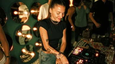 Ünlü DJ Meltem Hayırlı, Yepyeni İmza Mix'leriyle Kulakları Şenlendiriyor!