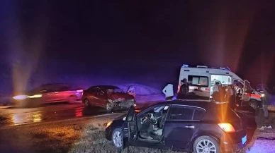 Afyonkarahisar'da Feci Trafik Kazası: 8 Kişi Yaralandı!