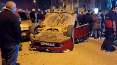 Çanakkale'de Park Halindeki Araca Çarpan Sürücü Takla Attı!