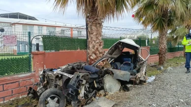 Hatay'da Meydana Gelen Trafik Kazasında Otomobil Parçalara Ayrıldı!