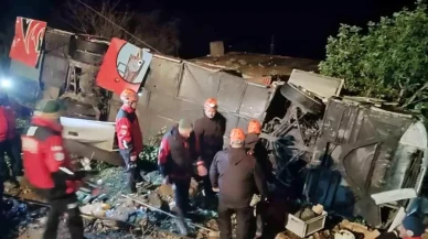 Antalya'da Otobüs Kazası: 1 Kişi Hayatını Kaybetti, 33 Kişi Yaralandı!