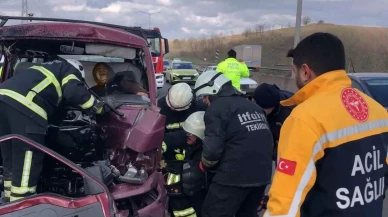 Çorlu'da Trafik Kazasında Mahsur Kalan Sürücü Kurtarıldı!