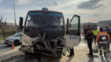 Fatih'te Minibüs Kaza Yaptı: Mehmet Yüksel'in Durumu Ciddi!