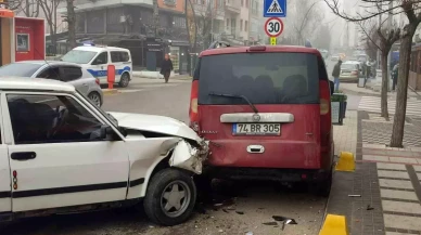 Keşan'da Meydana Gelen Trafik Kazasında 2 Kişi Yaralandı!