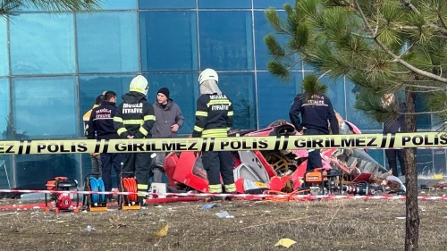 Muğla'da meydana gelen acı kaza sonucu Sağlık Bakanlığı'na ait ambulans helikopterden 4 kişi hayatını kaybetti.