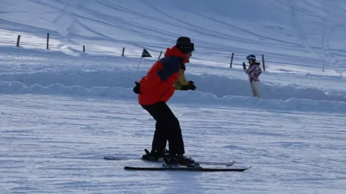 Bolu'da Çıkan Yangın Sonrası Kayak Severler Yine Karla Buluştu!