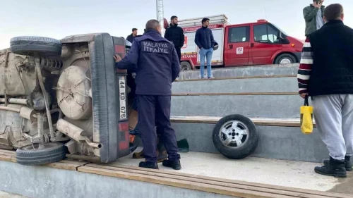 Malatya'da Meydana Gelen Trafik Kazasında Otomobil Yoldan Çıktı!