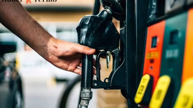 Benzine 1 Lira 27 Kuruş Zam geliyor